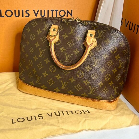 Louis Vuitton Handbags - 💎✨Authentic✨💎Louis Vuitton Monogram Alma Handbag